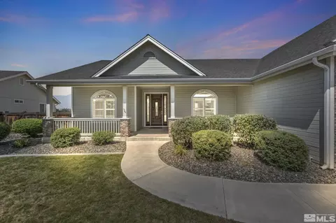 2910 La Cresta Cir, Minden, NV 89423