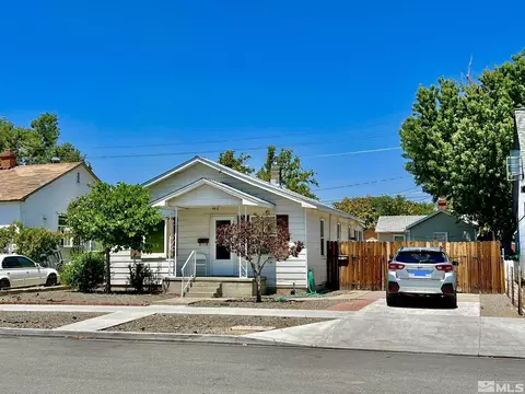 1620 G St, Sparks, NV 89431