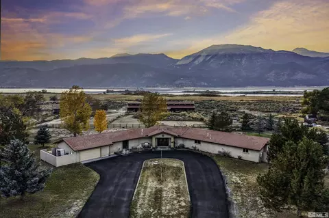 2575 Lakeshore Dr, Washoe Valley, NV 89704