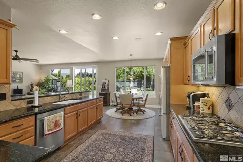 631 Aberdeen Ct, Reno, NV 89521 photo 11