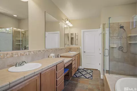 631 Aberdeen Ct, Reno, NV 89521 photo 14