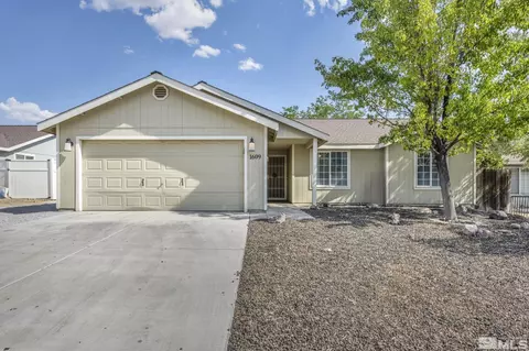 1609 Meadows Ave, Fernley, NV 89408