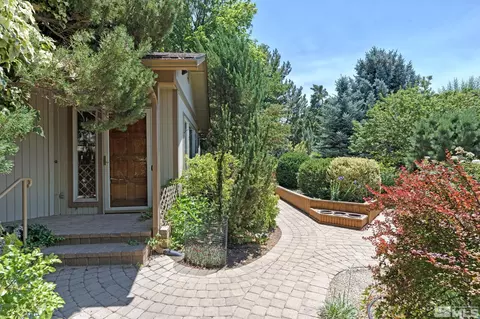 2330 Tamarisk Dr, Reno, NV 89502