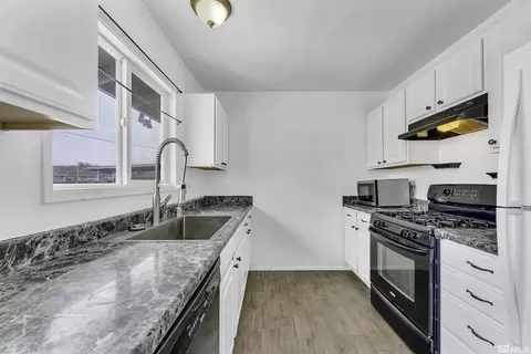 160 E Cedar St, Fernley, NV 89408 photo 8