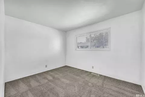 160 E Cedar St, Fernley, NV 89408 photo 14