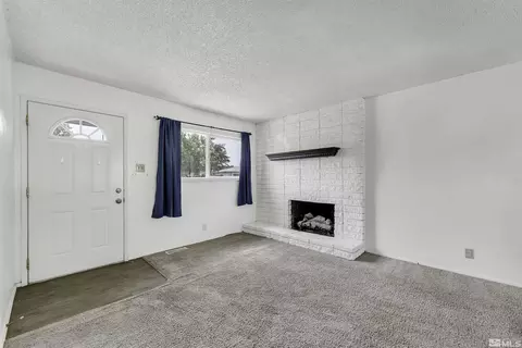160 E Cedar St, Fernley, NV 89408 photo 2