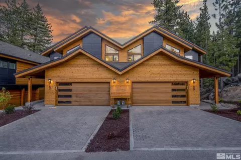 155 Sierra Colina Dr #10, Stateline, NV 89449