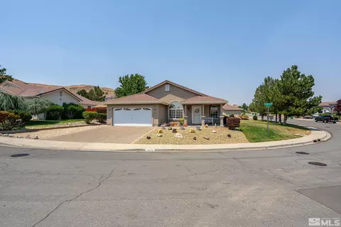 6571 S Largo Dr, Sparks, NV 89436