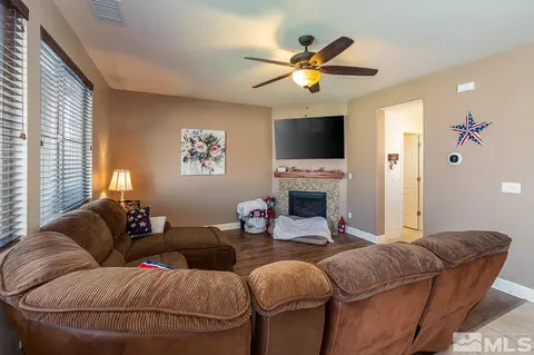 10601 Brittany Park Dr, Reno, NV 89521 photo 5