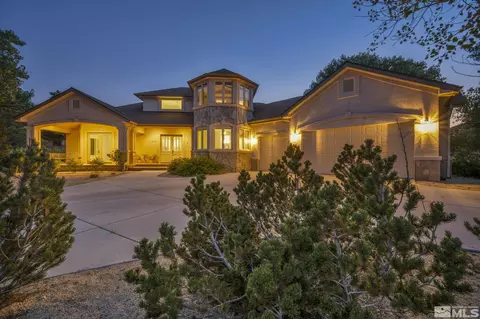 1215 Broken Feather Ct, Reno, NV 89511