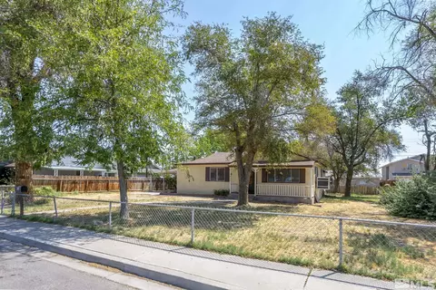 643 Douglas St, Fallon, NV 89406 photo 3