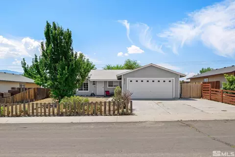 2017 Lonnie Ln, Dayton, NV 89403
