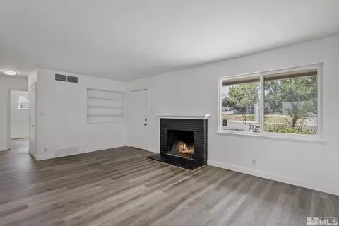 700 Munley Dr, Reno, NV 89503 photo 2