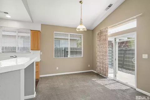 10413 Summershade Ln, Reno, NV 89521 photo 9