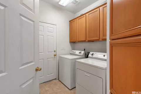 10501 Iron Point Cir, Reno, NV 89521 photo 11