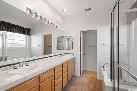 10501 Iron Point Cir, Reno, NV 89521 photo 16