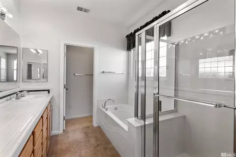 10501 Iron Point Cir, Reno, NV 89521 photo 17