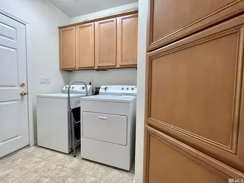10501 Iron Point Cir, Reno, NV 89521 photo 9