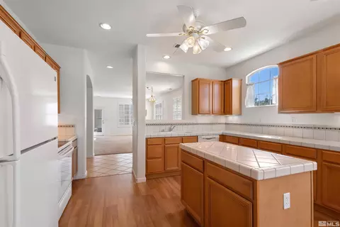 10501 Iron Point Cir, Reno, NV 89521 photo 7
