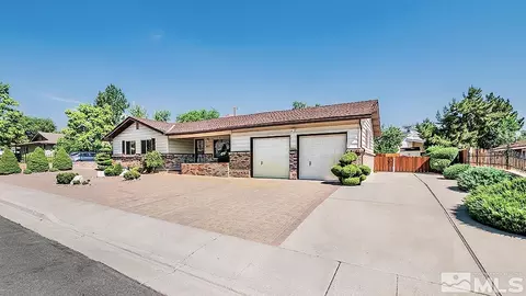 865 Cavanaugh, Reno, NV 89509