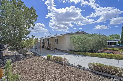 6340 Leon Dr, Sun Valley, NV 89433