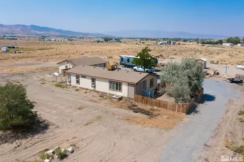 2290 E Cougar St, Silver Springs, NV 89429