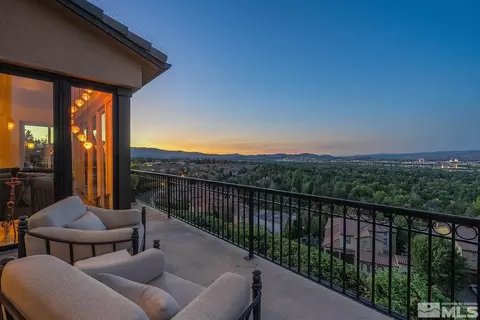 5380 Bellazza Ct, Reno, NV 89519