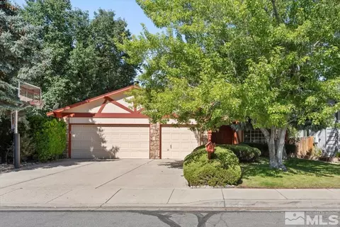 1985 Woodhaven Ln, Sparks, NV 89434