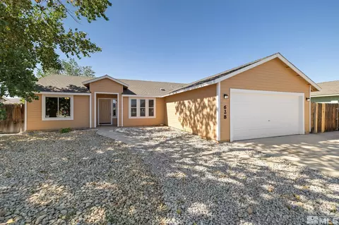628 Jennys Ln, Fernley, NV 89408