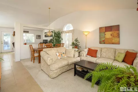 1185 La Cresta Ct, Sparks, NV 89436