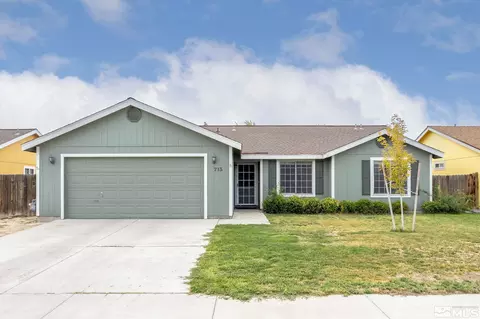 715 Shadow Ln, Fernley, NV 89408