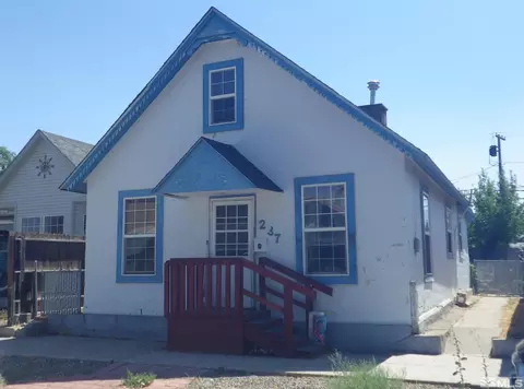 237 W Sixth St, Winnemucca, NV 89445