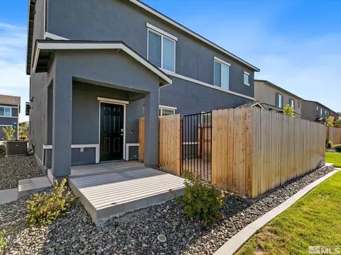 405 Autumn Breeze Cir, Reno, NV 89511