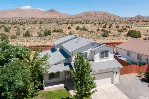 7111 Fantasia Ct, Sun Valley, NV 89433