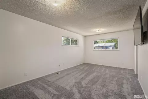 3275 Everett Dr, Reno, NV 89503 photo 12