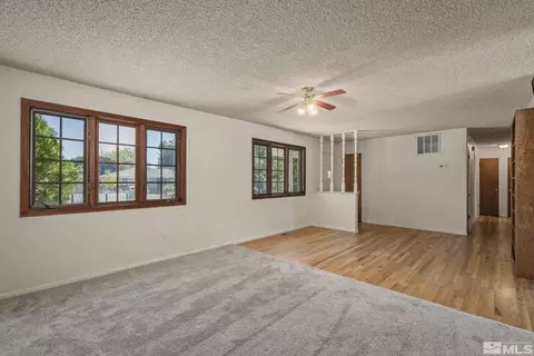 3275 Everett Dr, Reno, NV 89503 photo 5
