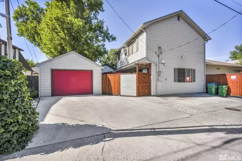 221 W Arroyo St, Reno, NV 89509