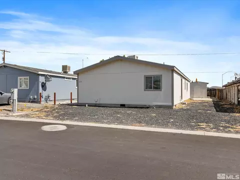 230 Parkland Way, Fernley, NV 89408