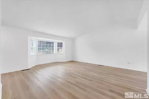 8684 Strutter Way, Reno, NV 89506 photo 8