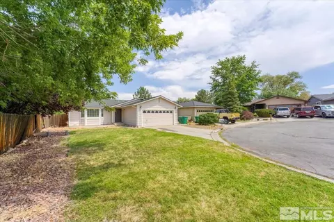 8684 Strutter Way, Reno, NV 89506 photo 3