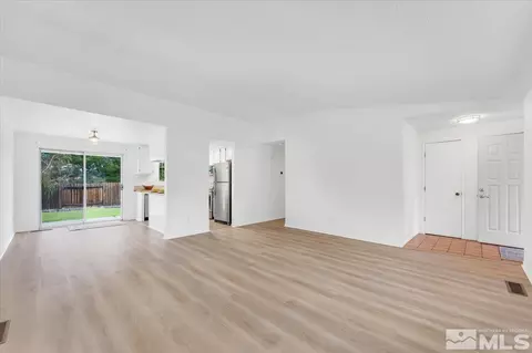 8684 Strutter Way, Reno, NV 89506 photo 6