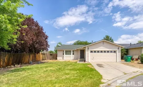 8684 Strutter Way, Reno, NV 89506 photo 2