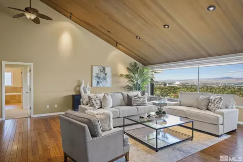 2220 Schooner Cir, Reno, NV 89519