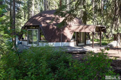 699 Nahane, South Lake Tahoe, CA 96150