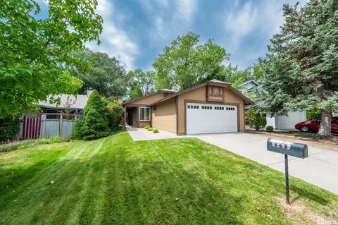 6254 Walnut Creek Rd, Reno, NV 89523