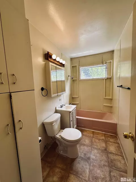 2002 Lassen Dr, Reno, NV 89503 photo 9