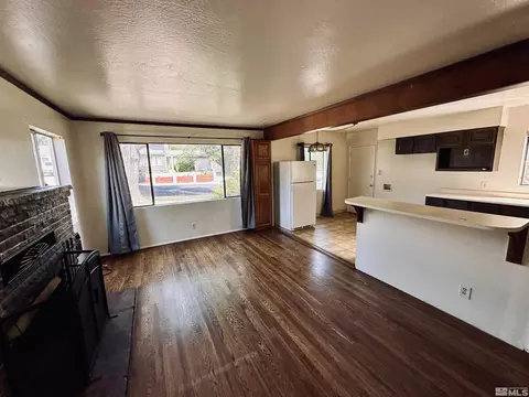 2002 Lassen Dr, Reno, NV 89503 photo 3
