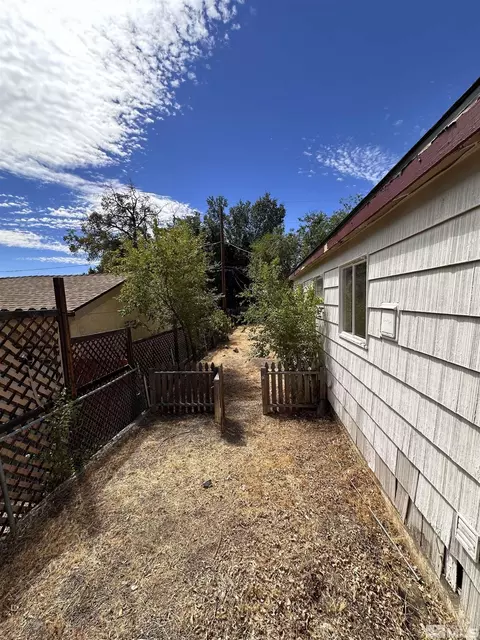 2002 Lassen Dr, Reno, NV 89503 photo 14