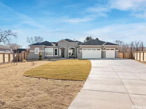 405 White Hawk Rd, Fernley, NV 89408