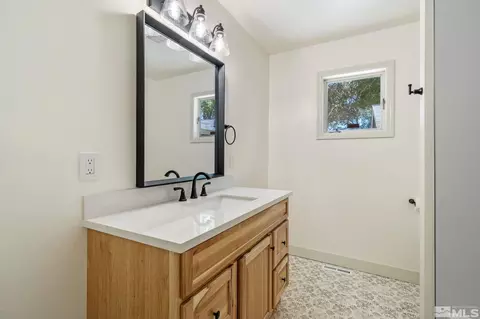 302 E Long St, Carson City, NV 89706 photo 25